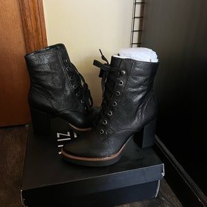 NEW Naturalizer Callie Boot
